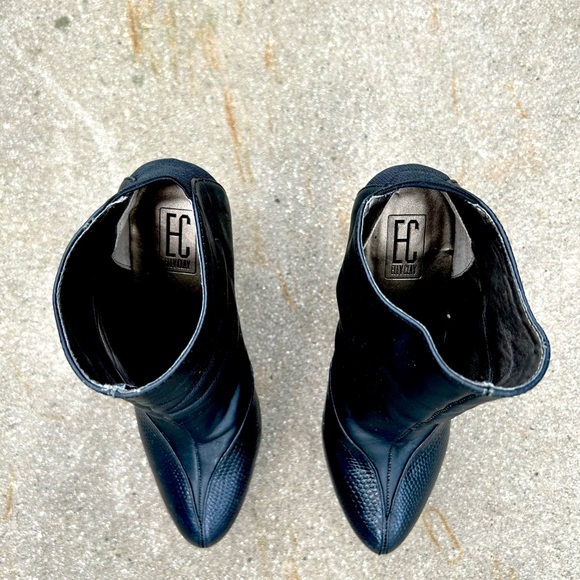 Elly Clay Armadillo Style Arch Heels - Picture 5 of 8